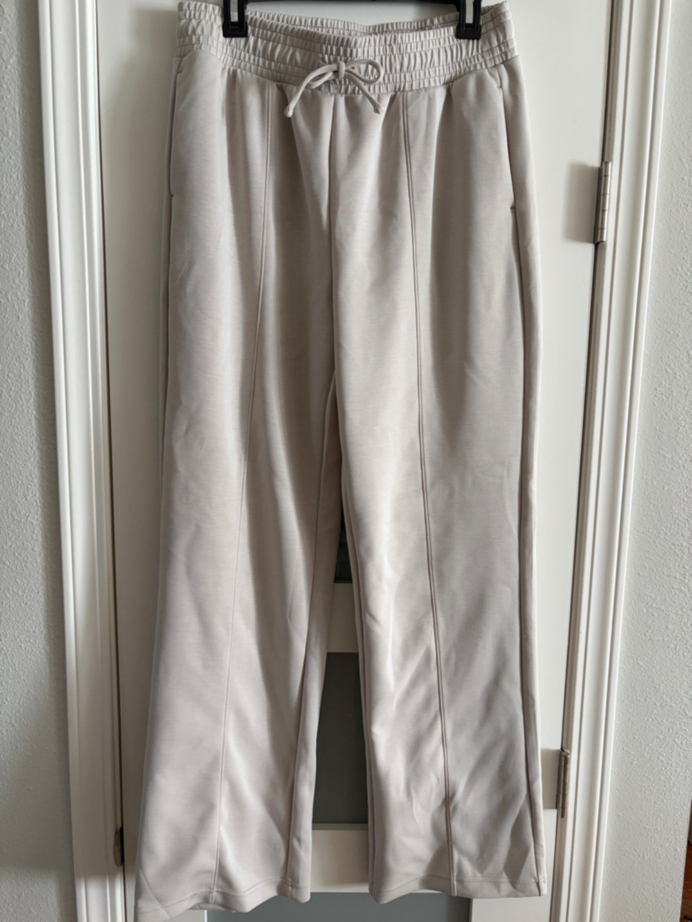 Women's Wide Leg Drawstring Pants in Light Beige